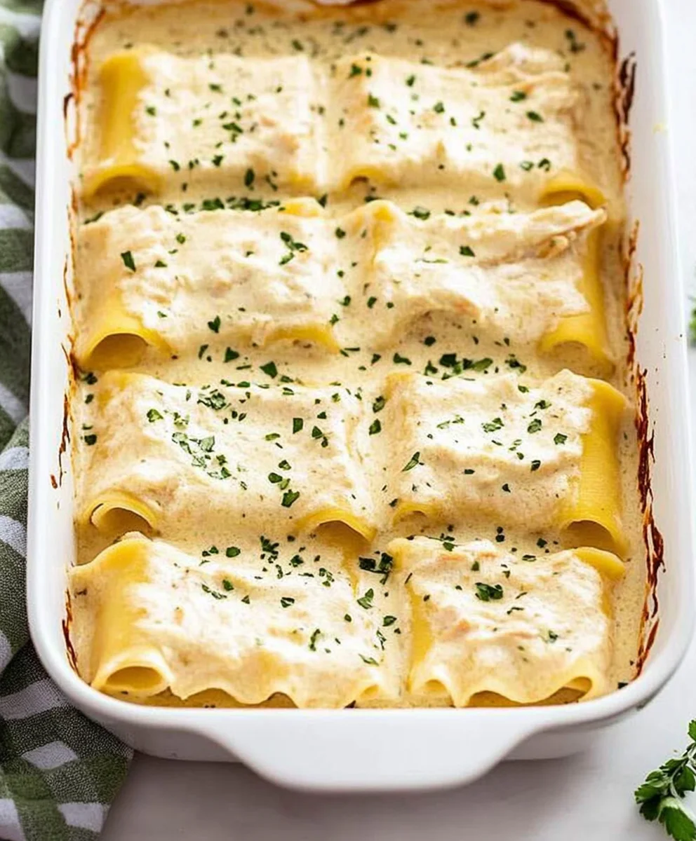 Chicken Alfredo Lasagna Rolls